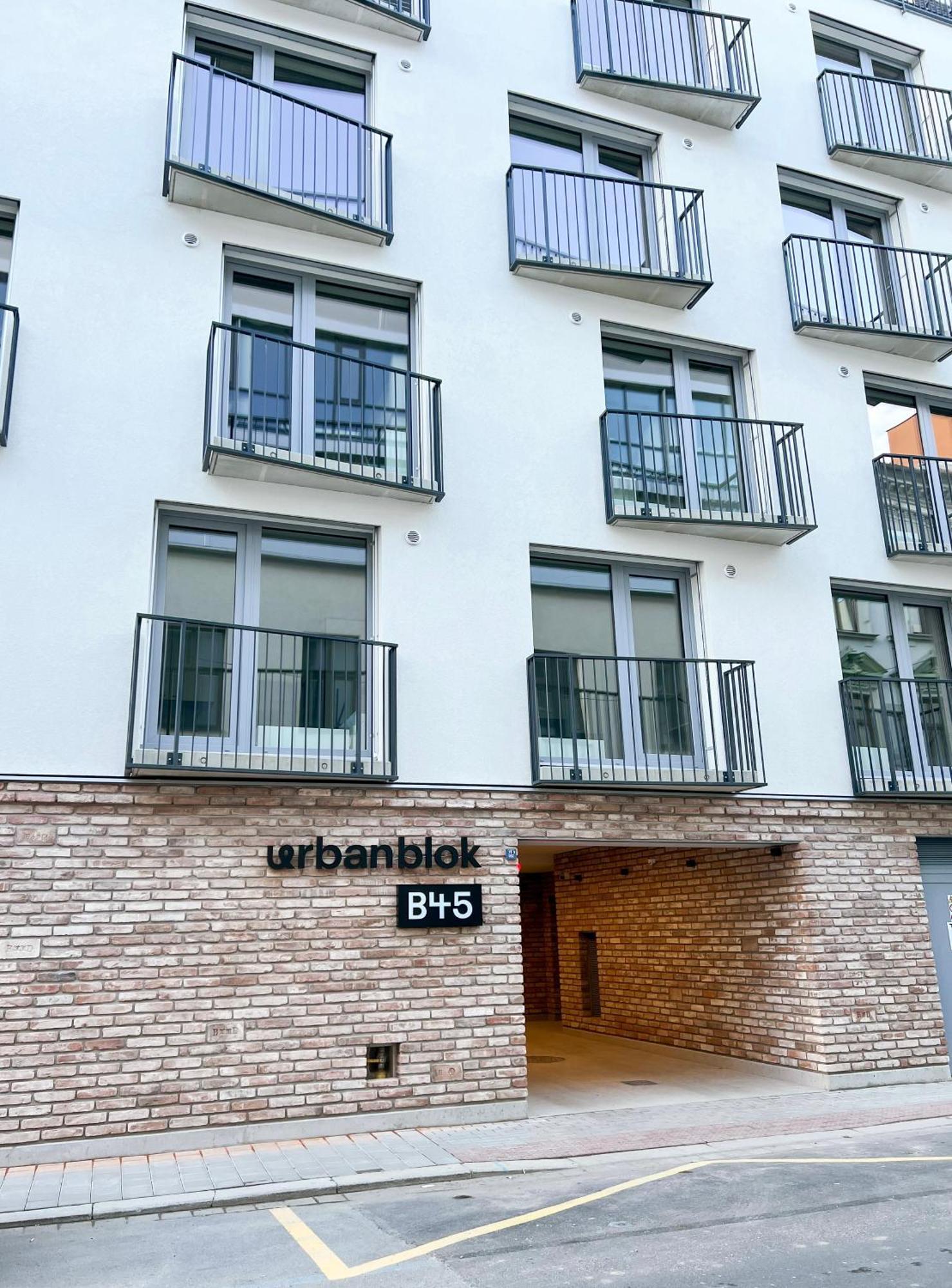 Celestial Apartments Brünn Exterior foto